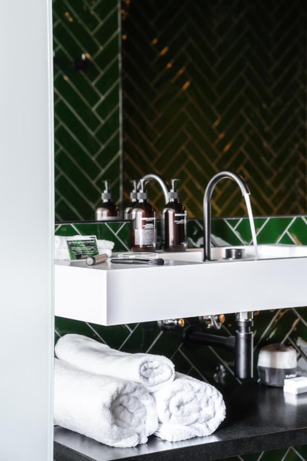 Moss Hotel Хоубарт Екстериор снимка